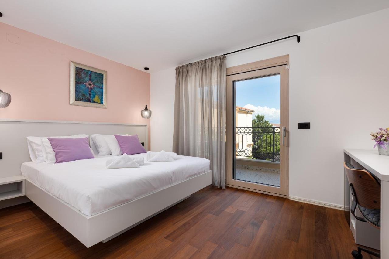 Vila Iris Baska Bagian luar foto